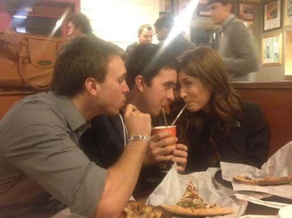 Third-wheeler